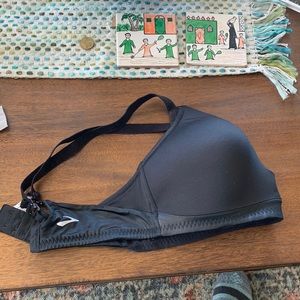 Brooks 38d anyday bra